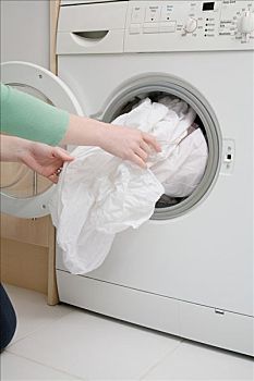 南通住家保姆多少錢(qián)？揭秘價(jià)格背后的價(jià)值與服務(wù)