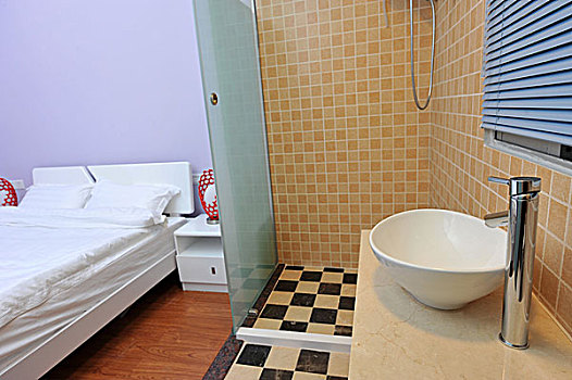 找阿姨做晚餐多少錢？為你揭秘家庭餐廚服務(wù)的價值