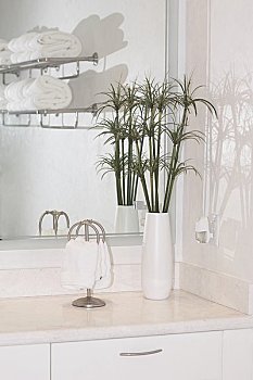 整容醫(yī)院護(hù)工多少錢一天？揭開背后的行業(yè)秘密
