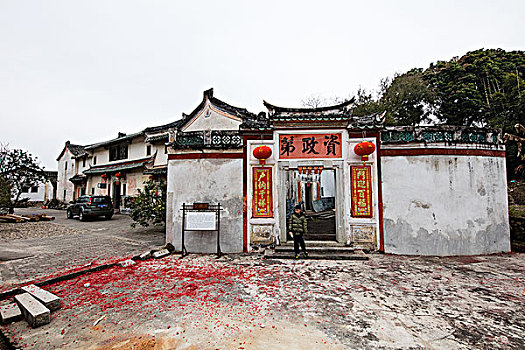 武漢住家保姆月薪多少？揭秘行業(yè)現(xiàn)狀與未來趨勢