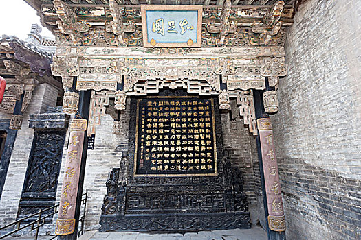 找個(gè)護(hù)工多少錢一天？為家人提供關(guān)愛，護(hù)工服務(wù)費(fèi)用全面解析