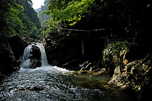 醫(yī)院高級(jí)護(hù)工多少錢(qián)一天？讓我們來(lái)看看這個(gè)關(guān)乎健康的投資！