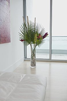 月嫂服務(wù)周期是多少天？選擇月嫂服務(wù)前，你需要了解的幾個(gè)關(guān)鍵問(wèn)題